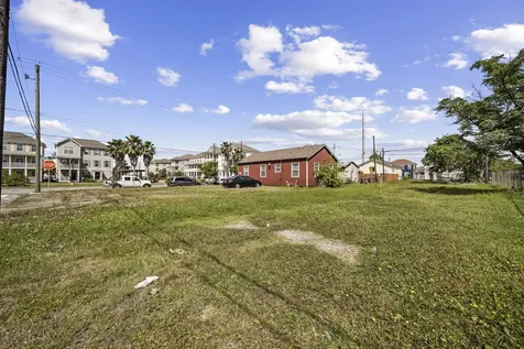 2820 Winnie Street Galveston TX 77550