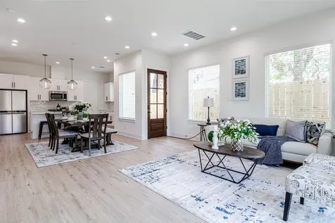 6814 Burkett Street Houston TX 77021