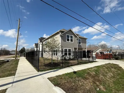8336 Fountain Street Houston TX 77051