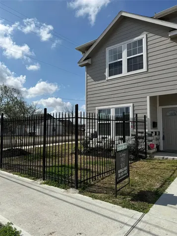 8336 Fountain Street Houston TX 77051