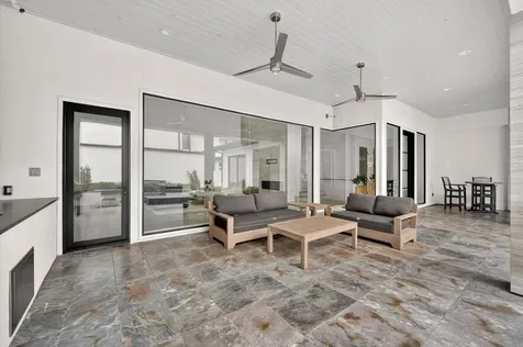 14 Kingscote Way The Woodlands TX 77382