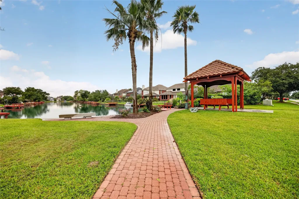 9910 Ripple Lake Drive Houston TX 77065