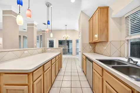 9910 Ripple Lake Drive Houston TX 77065