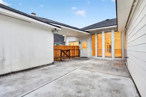 9910 Ripple Lake Drive Houston TX 77065