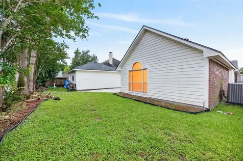 9910 Ripple Lake Drive Houston TX 77065