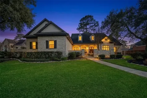 42 Forest Green Trail Kingwood TX 77339