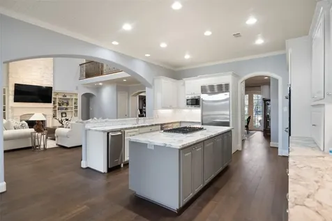 42 Forest Green Trail Kingwood TX 77339