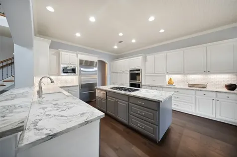 42 Forest Green Trail Kingwood TX 77339