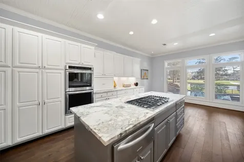 42 Forest Green Trail Kingwood TX 77339