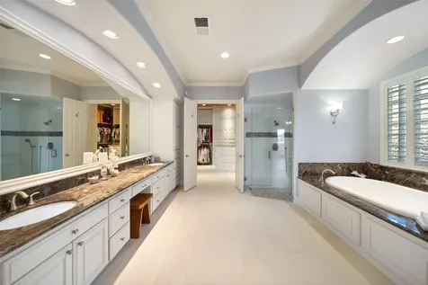 42 Forest Green Trail Kingwood TX 77339