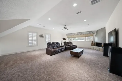 42 Forest Green Trail Kingwood TX 77339