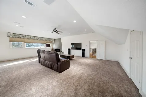 42 Forest Green Trail Kingwood TX 77339