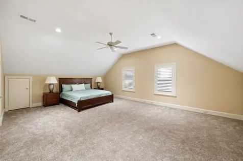 42 Forest Green Trail Kingwood TX 77339