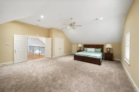 42 Forest Green Trail Kingwood TX 77339