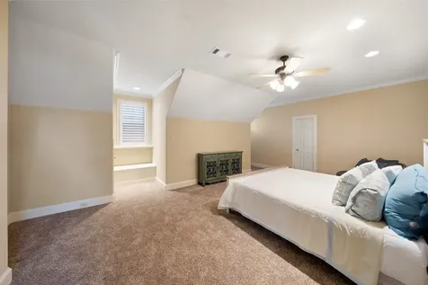 42 Forest Green Trail Kingwood TX 77339