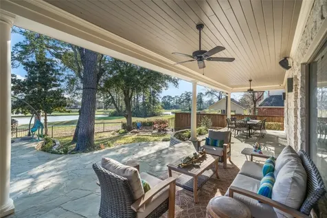 42 Forest Green Trail Kingwood TX 77339