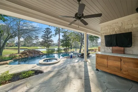 42 Forest Green Trail Kingwood TX 77339