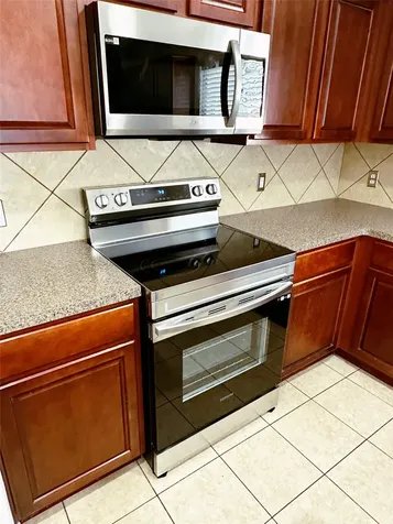 10210 Canyon Rose Lane Houston TX 77070