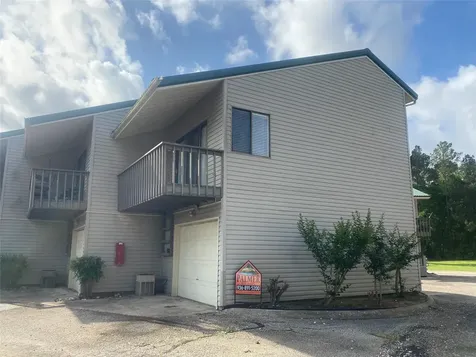 501 Bass Boat Village 211 Huntsville TX 77320