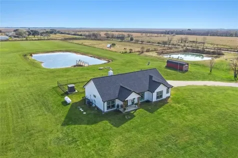 17637 Englin Road Winnie TX 77665
