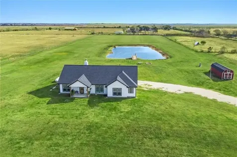 17637 Englin Road Winnie TX 77665