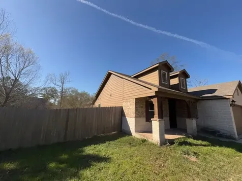 102 Pebble Springs Lane Cleveland TX 77327