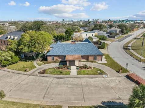 10 Colony Park Drive Galveston TX 77551