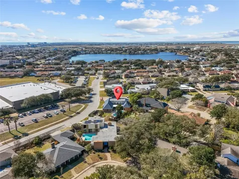10 Colony Park Drive Galveston TX 77551