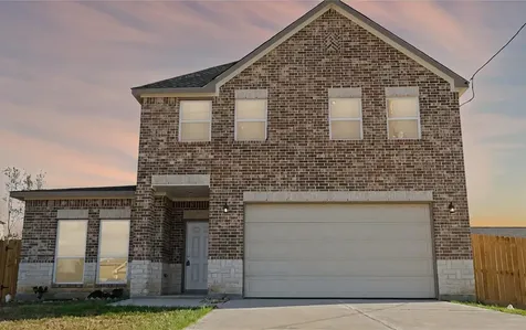 1189 County Road 5100 Cleveland TX 77327