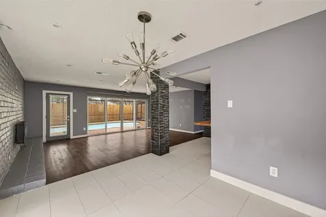 2130 Round Lake Drive Houston TX 77077