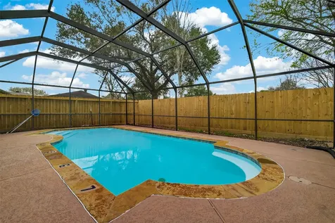 2130 Round Lake Drive Houston TX 77077