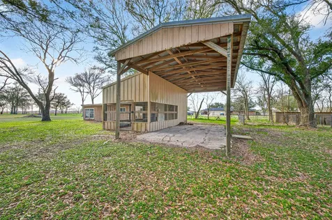12016 Cloudt Road Needville TX 77461