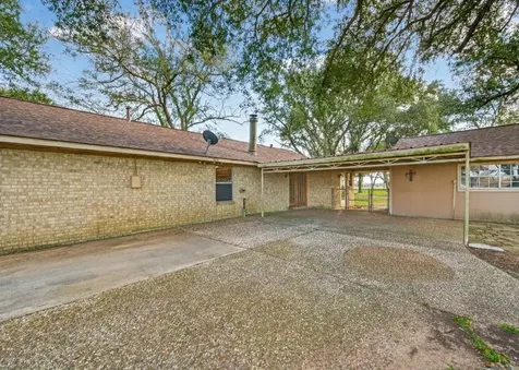 12016 Cloudt Road Needville TX 77461