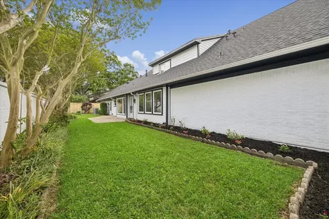 7711 Meadowvale Drive Houston TX 77063