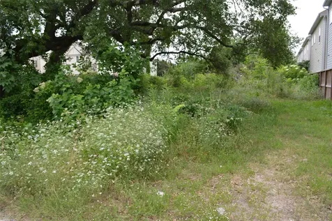 3333 Creekmont Drive Houston TX 77091