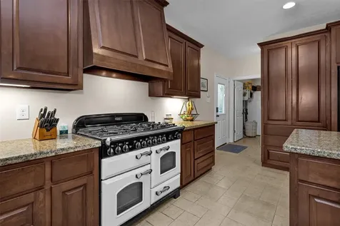 11239 Blue Grass Way Conroe TX 77304