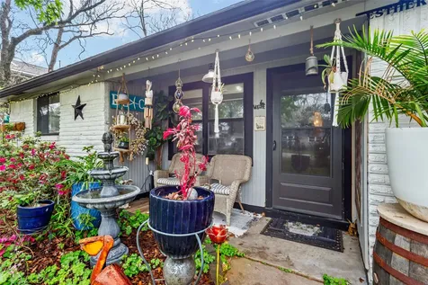 1215 Esther Street Kemah TX 77565
