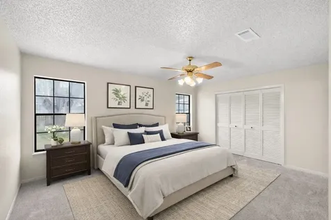 661 S College Street La Grange TX 78945