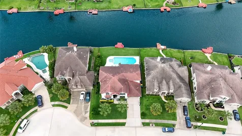 11826 Key Biscayne Court Houston TX 77065
