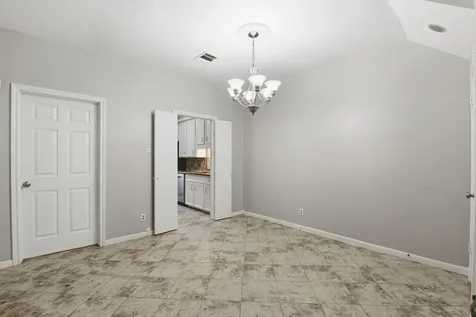 727 Bunker Hill Road 34 Houston TX 77024