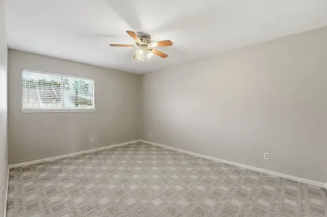 727 Bunker Hill Road 34 Houston TX 77024