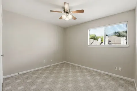 727 Bunker Hill Road 34 Houston TX 77024