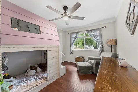 5 N Deerfoot Circle The Woodlands TX 77380