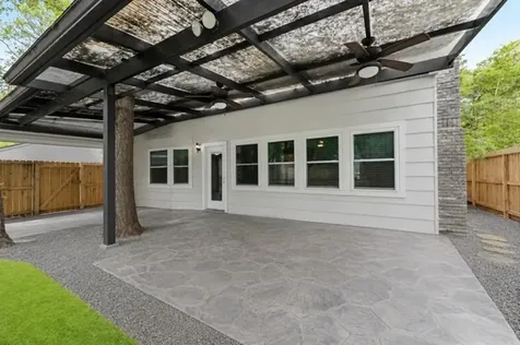 5 N Deerfoot Circle The Woodlands TX 77380