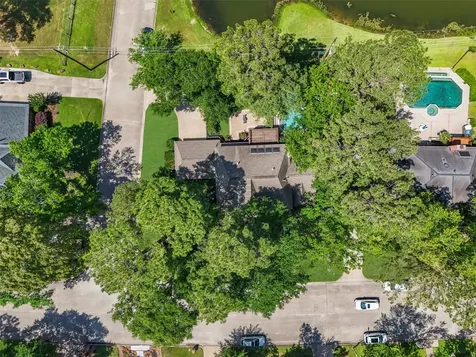 2023 Forest Garden Drive Kingwood TX 77345