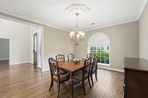 2023 Forest Garden Drive Kingwood TX 77345