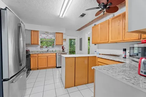 1742 Sunrise Trail Kingwood TX 77339
