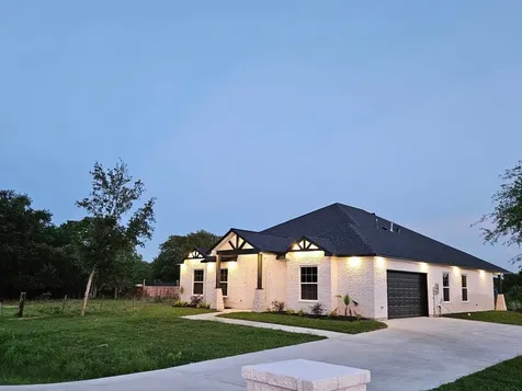 7717 Prairie Street Hitchcock TX 77563