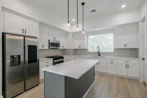 5703 Balbo Street F Houston TX 77091
