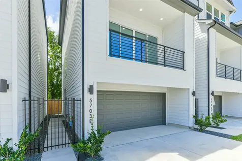 5703 Balbo Street F Houston TX 77091
